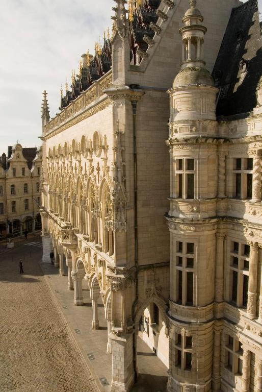 Appartements Du Beffroi Arras Exterior foto